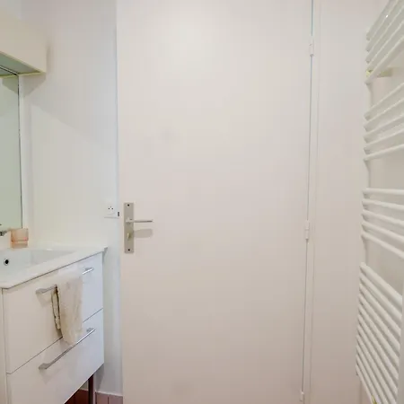 Apartment En Centre-ville D'antony *